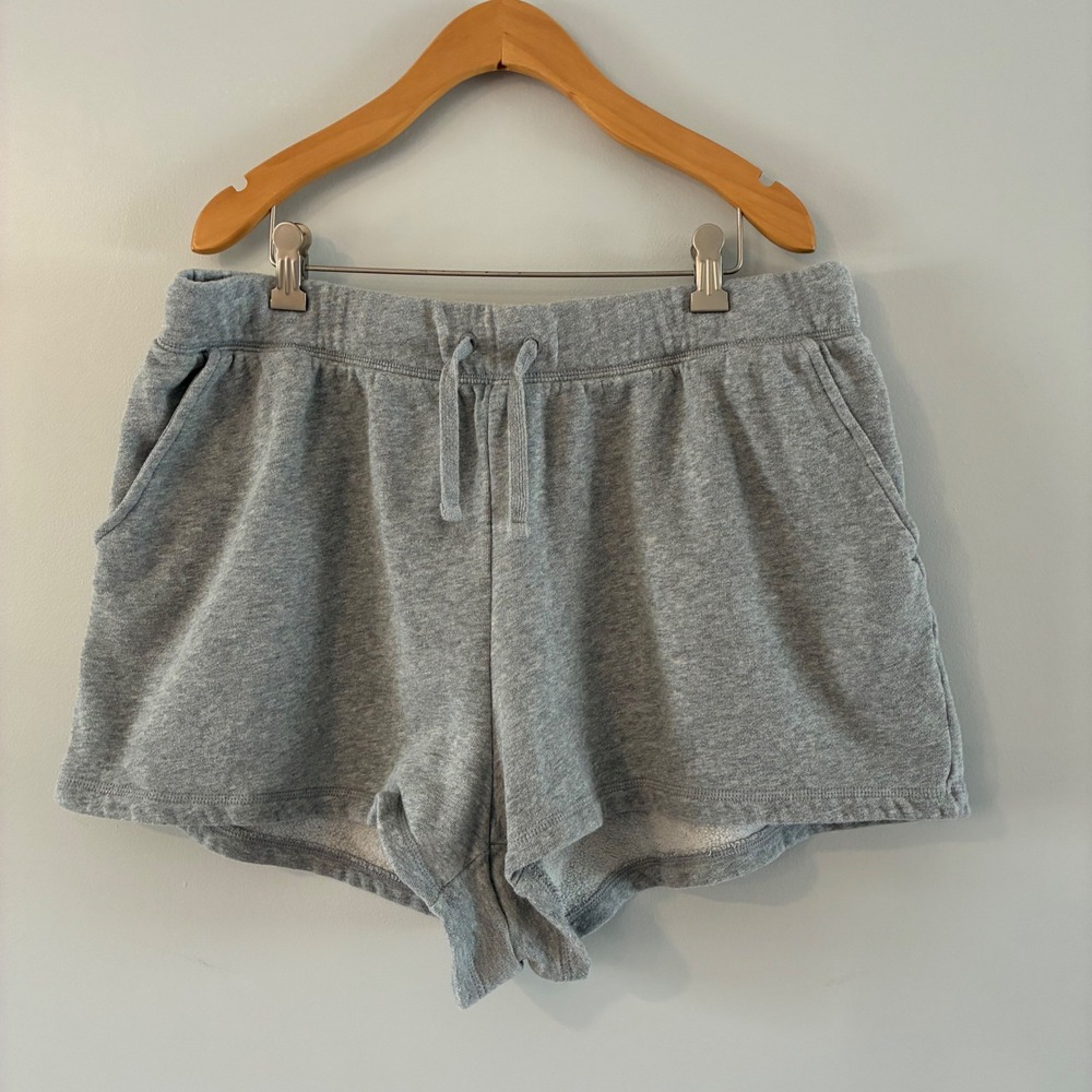 Old Navy Shorts XL Gray Lounge Athleisure Drawstring Pockets Relaxed Comfy Sleep